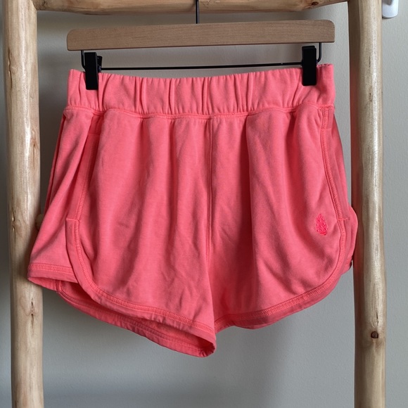 New FP Movement Grand Slam Pink Sweat Shorts Sz Small - Picture 2 of 6